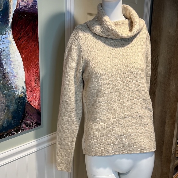 Christoper Fischer Cashmere Turtleneck Cowl Neck in Natural Cream Knit